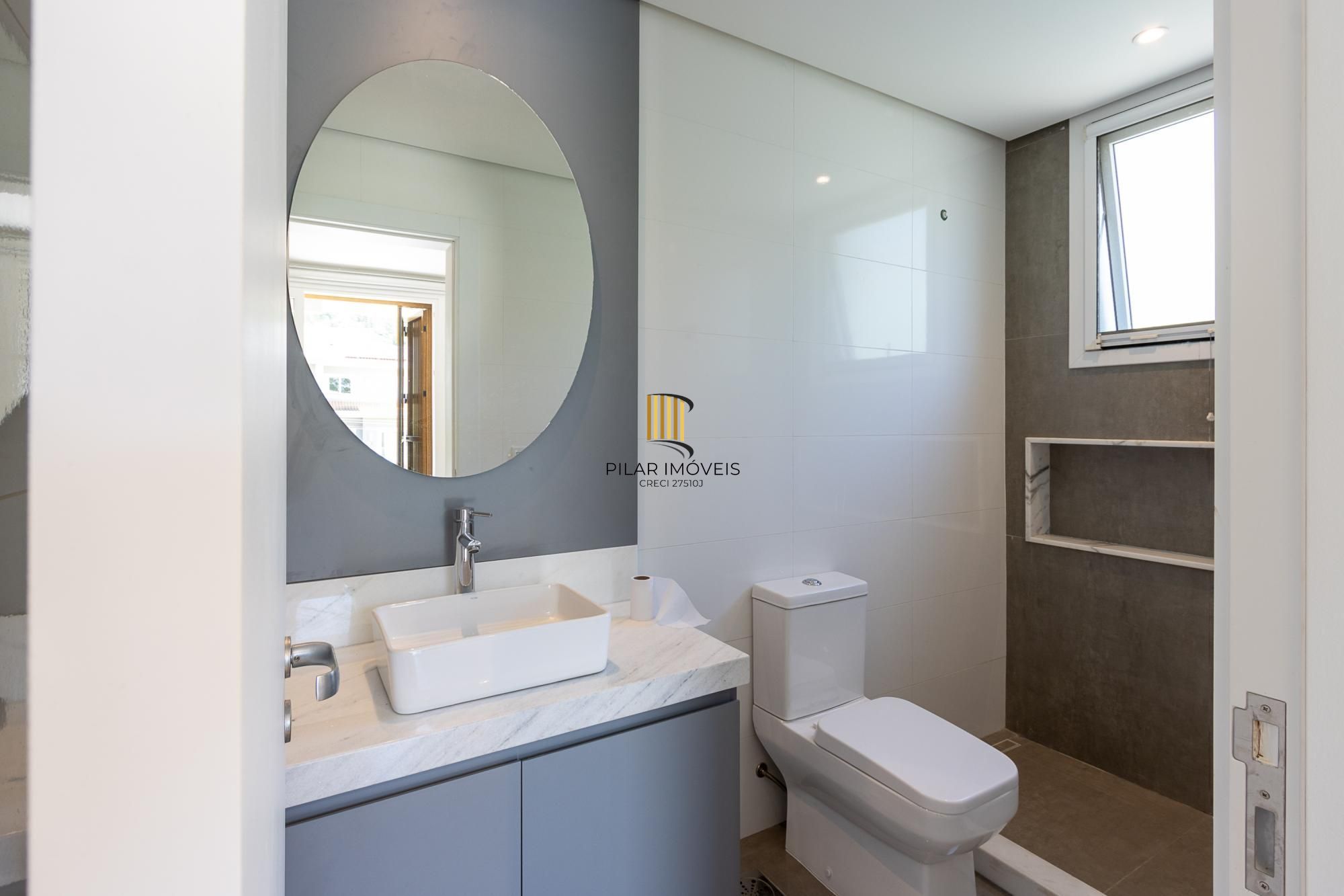 Casa de Condomínio 4 dormitórios no bairro Vila Nova