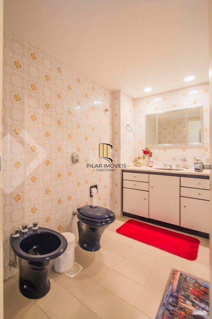 Apartamento para Venda - 124.43m², 3 dormitórios, sendo 1 suites, 2 vagas - Menino Deus