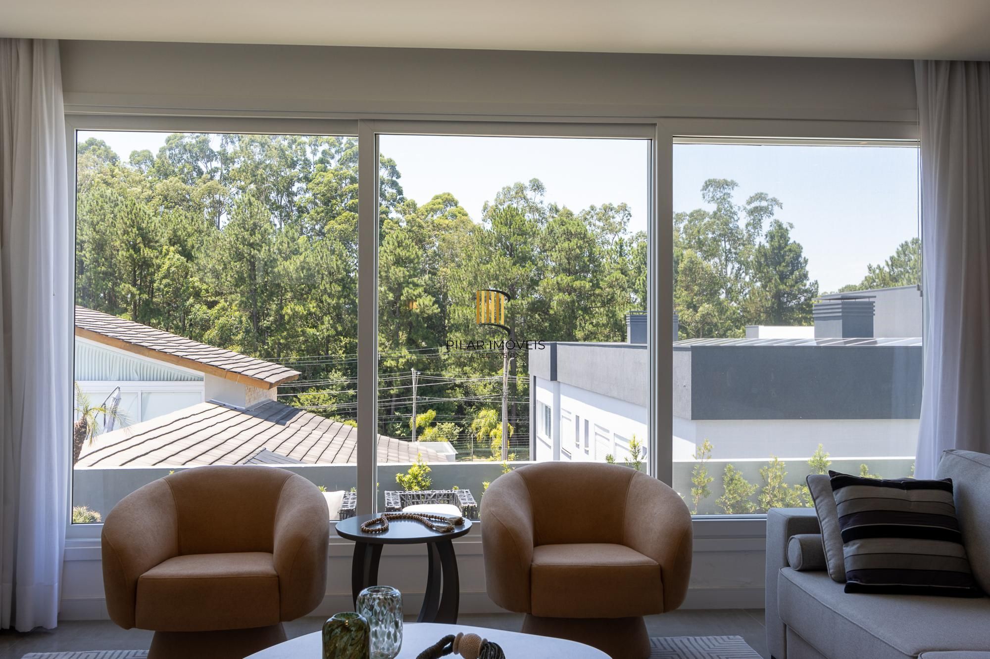 Casa de Condomínio 4 dormitórios no bairro Vila Nova