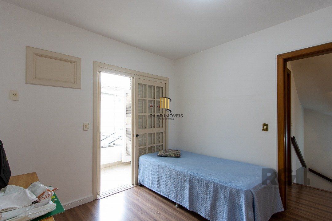 Casa em condomínio à venda, 4 quartos, 2 suites, 2 vagas - Bairro Tristeza