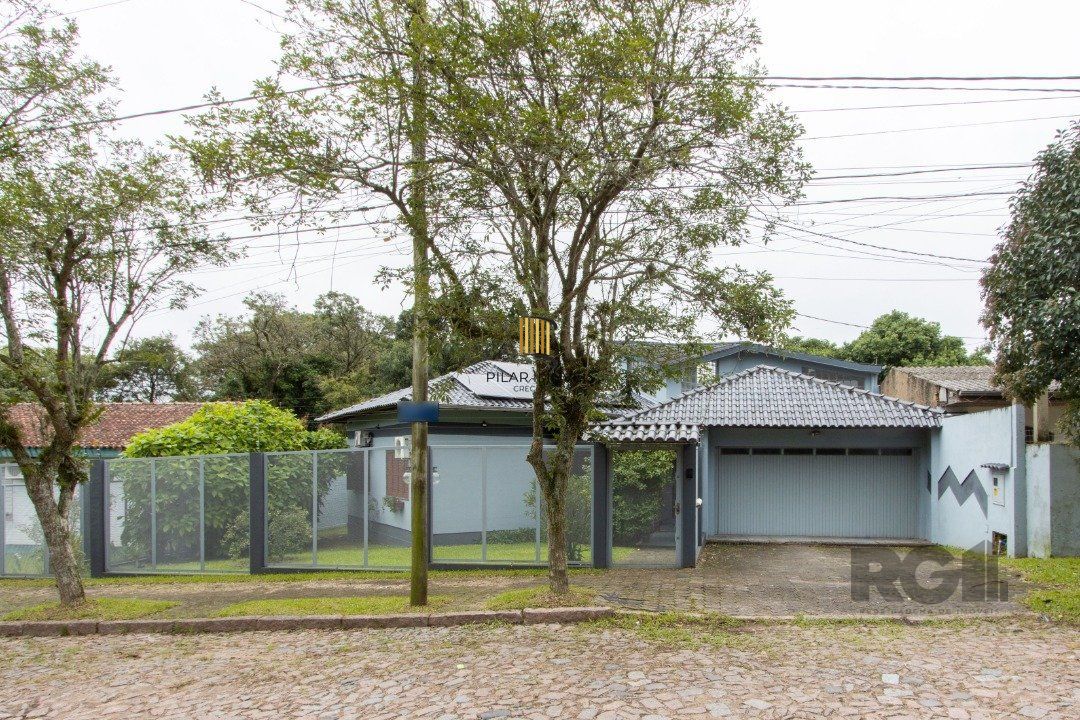 Casa 3 dormitórios no bairro Aberta dos Morros