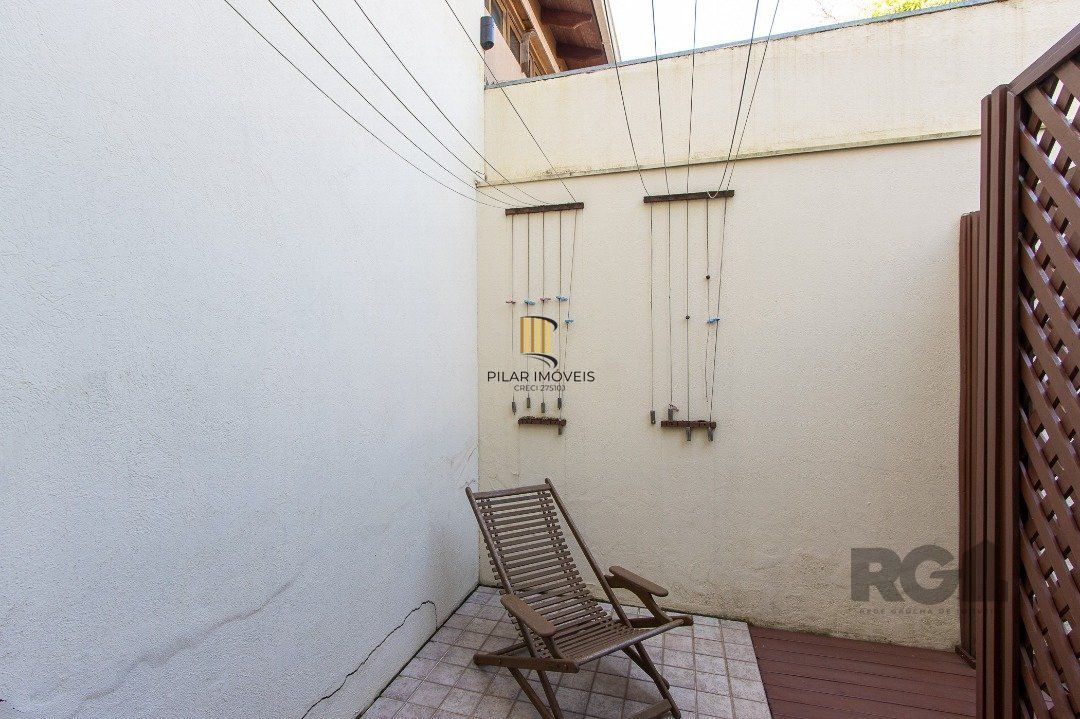 Casa de Condomínio 4 dormitórios no bairro Tristeza