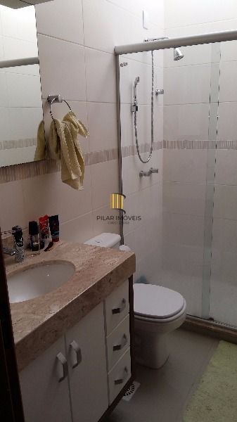 Casa 3 dormitórios no bairro Hípica