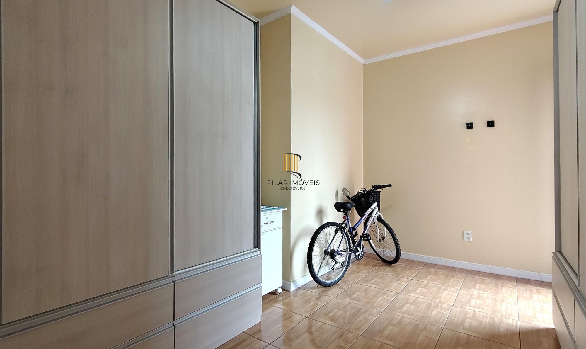 Apartamento de 2 dormitórios no bairro Medianeira.