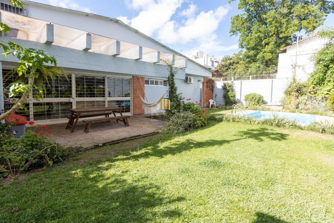 Casa 3 dormitórios no bairro Vila Assunção