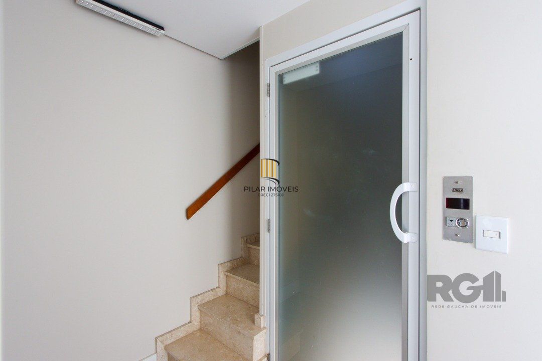 Casa Condominio para Venda - 233m², 3 dormitórios, sendo 1 suites, 2 vagas - Vila Assunção