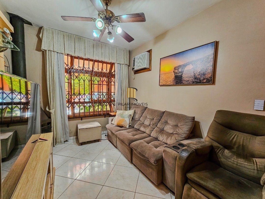Casa em Condomínio 4 Dormitórios na Glória!!