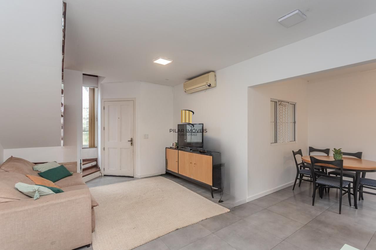 Casa de Condomínio 3 dormitórios no bairro Tristeza