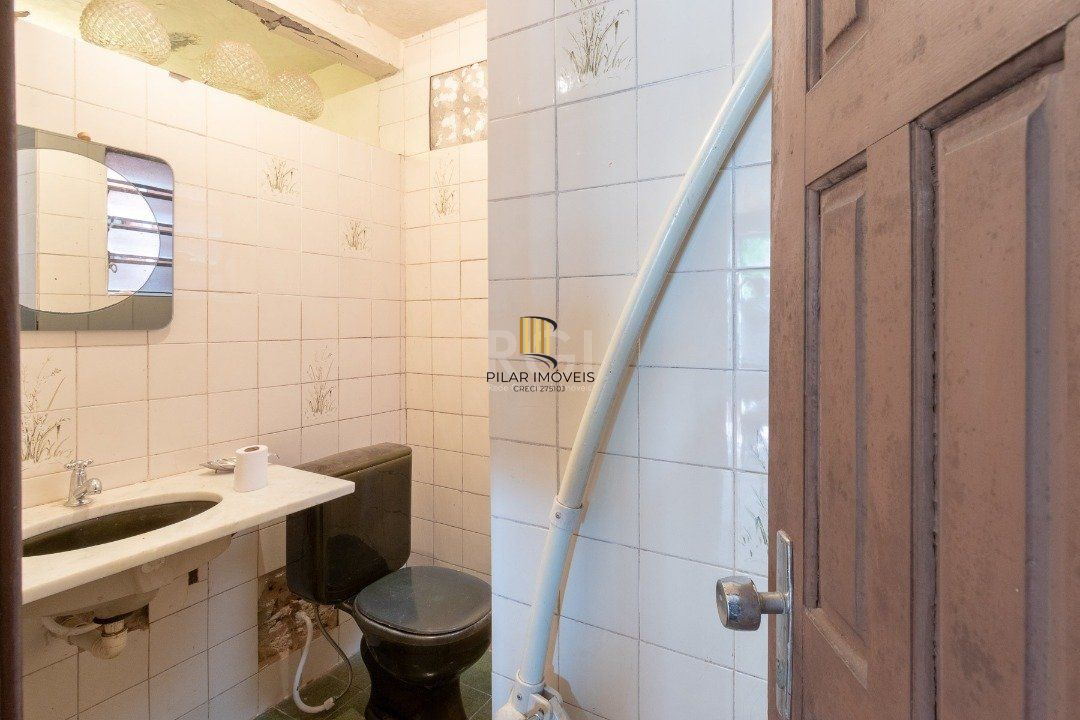 Casa para Venda - 200m², 3 dormitórios, sendo 1 suites, 1 vaga - Aberta dos Morros