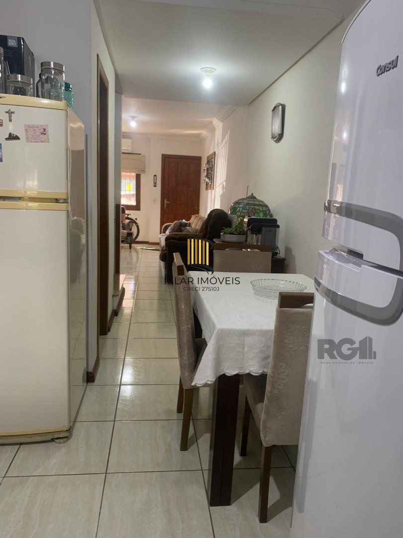Casa 3 dormitórios no bairro Hípica