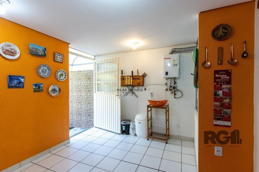 Casa de Condomínio 3 dormitórios no bairro Tristeza