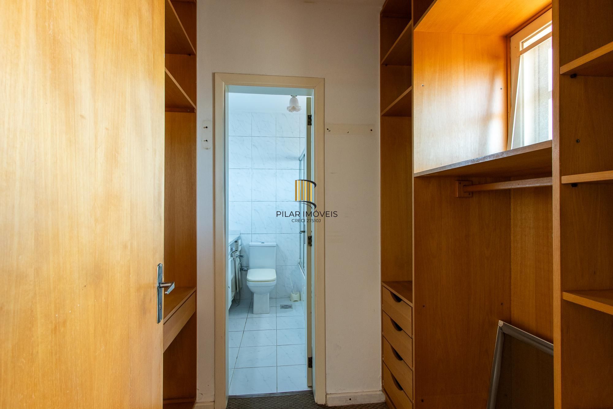 Casa à venda no Altos do Ipê no Bairro Espirito Santo.