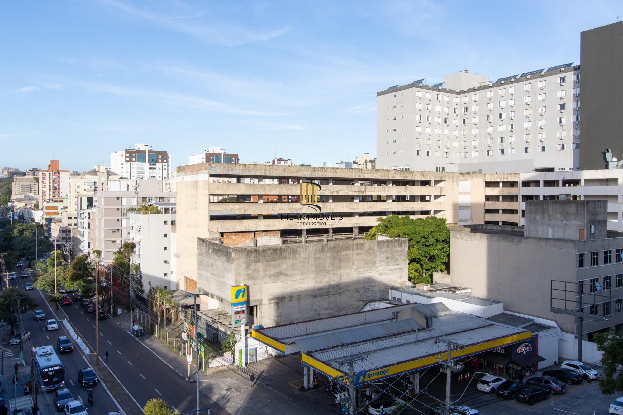 Apartamento para Venda - 238m², 3 dormitórios, sendo 1 suites, 1 vaga - Floresta