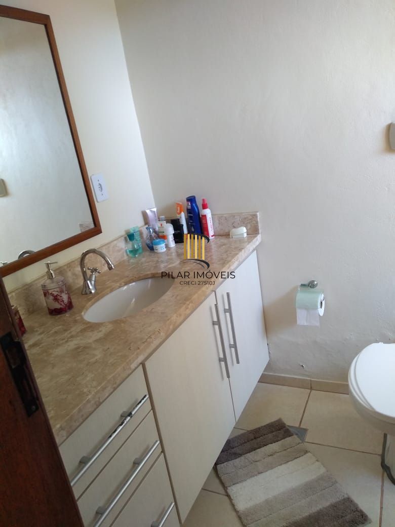 Excelente casa de alvenaria em Viamão!