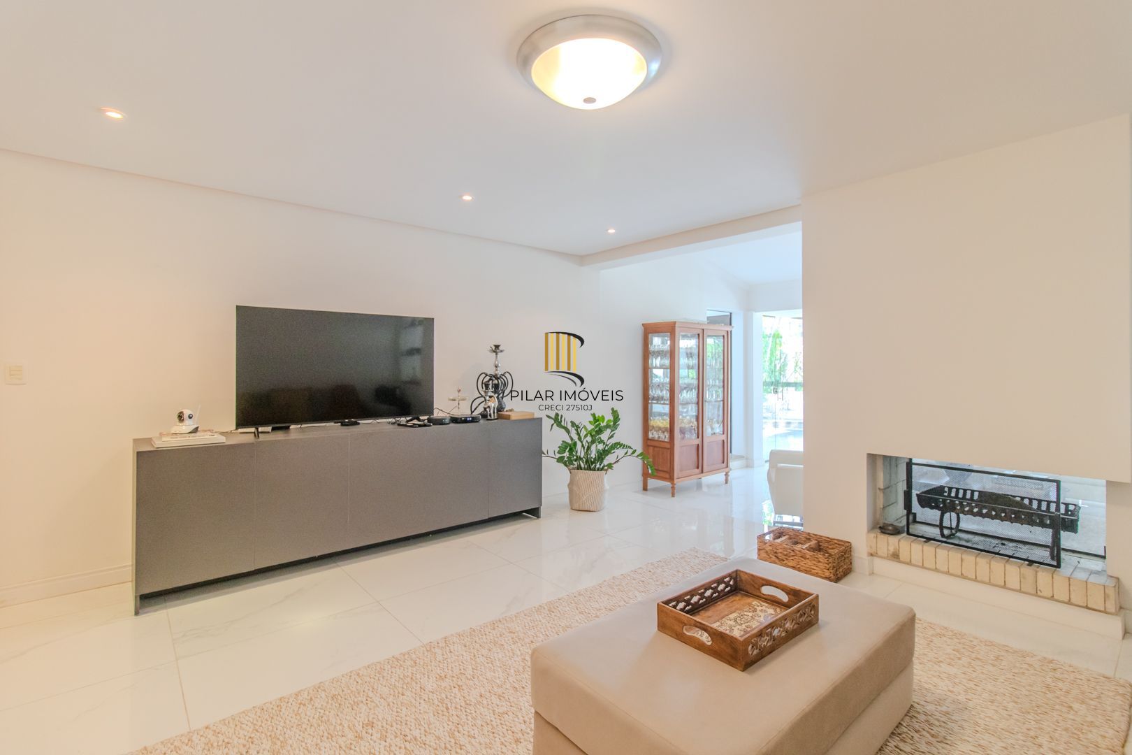 Casa para Venda - 410m², 3 dormitórios, sendo 3 suites, 2 vagas - Ipanema