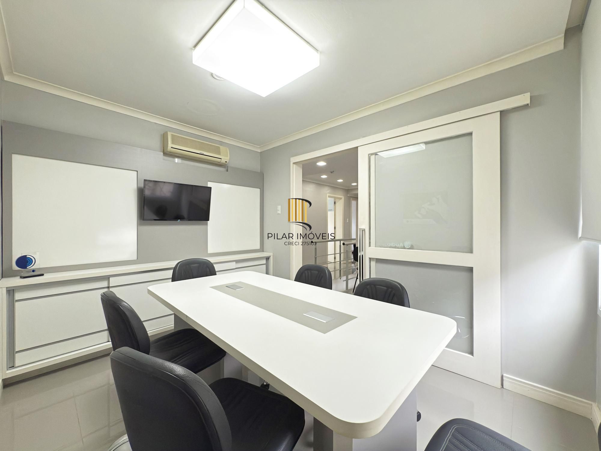 Excelente conjunto Comercial no Centro Histórico.