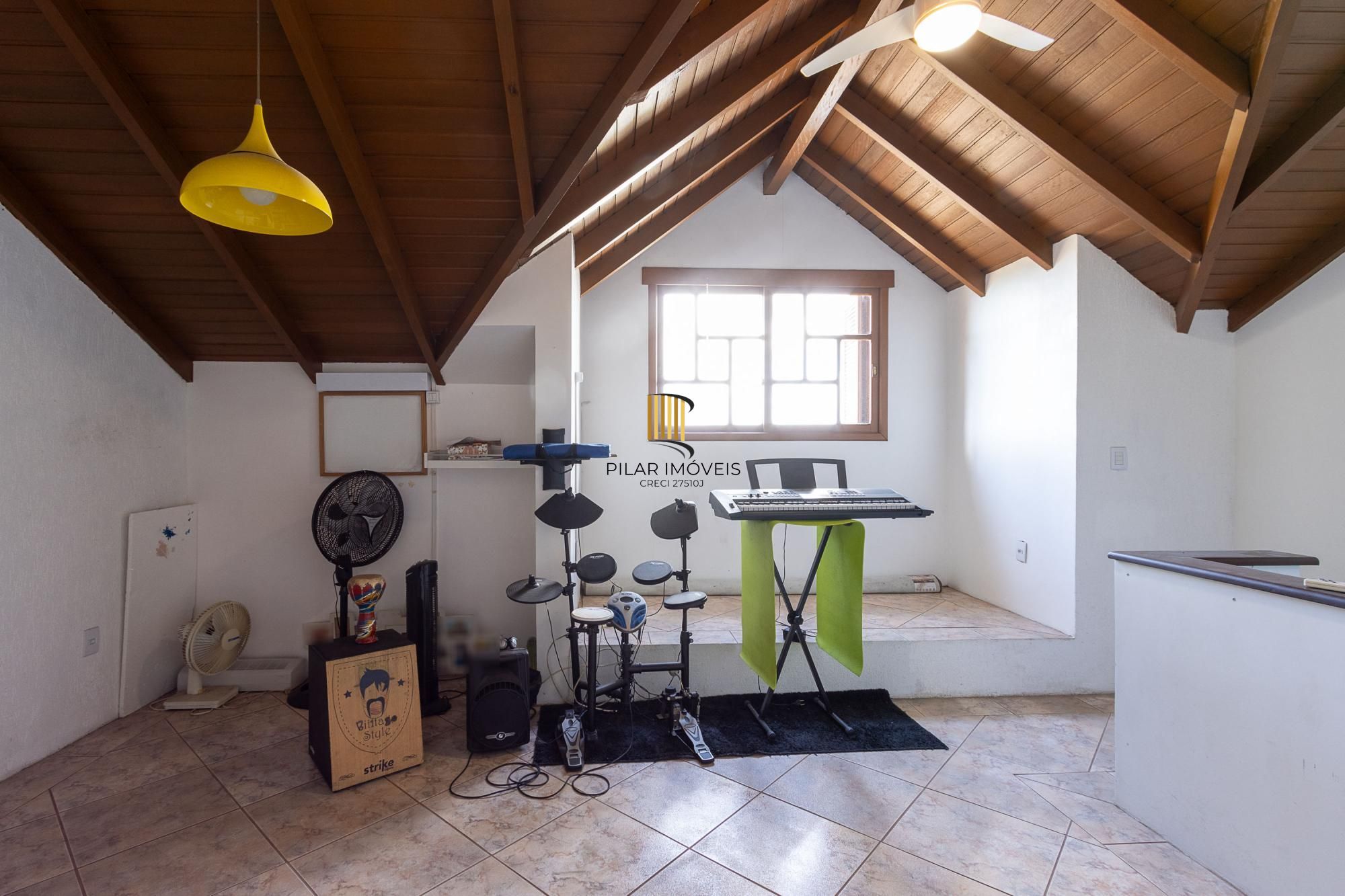 Casa 3 dormitórios no bairro Espírito Santo