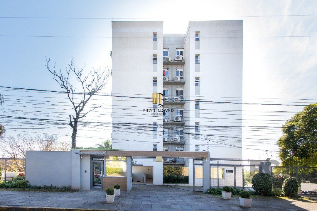 Apartamento semi-mobiliado, com área privada de 50,95 M2