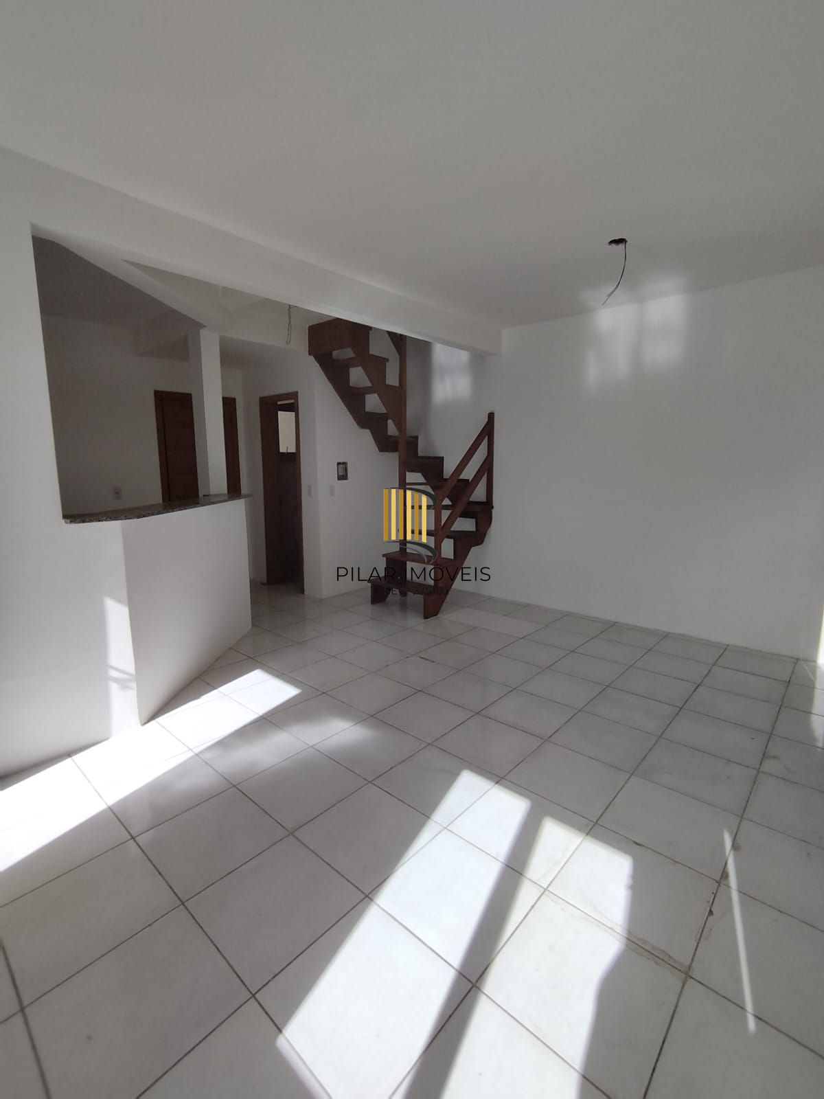 Casa de condomínio, 2 dormitórios, 1 vaga, bairro Ipanema.