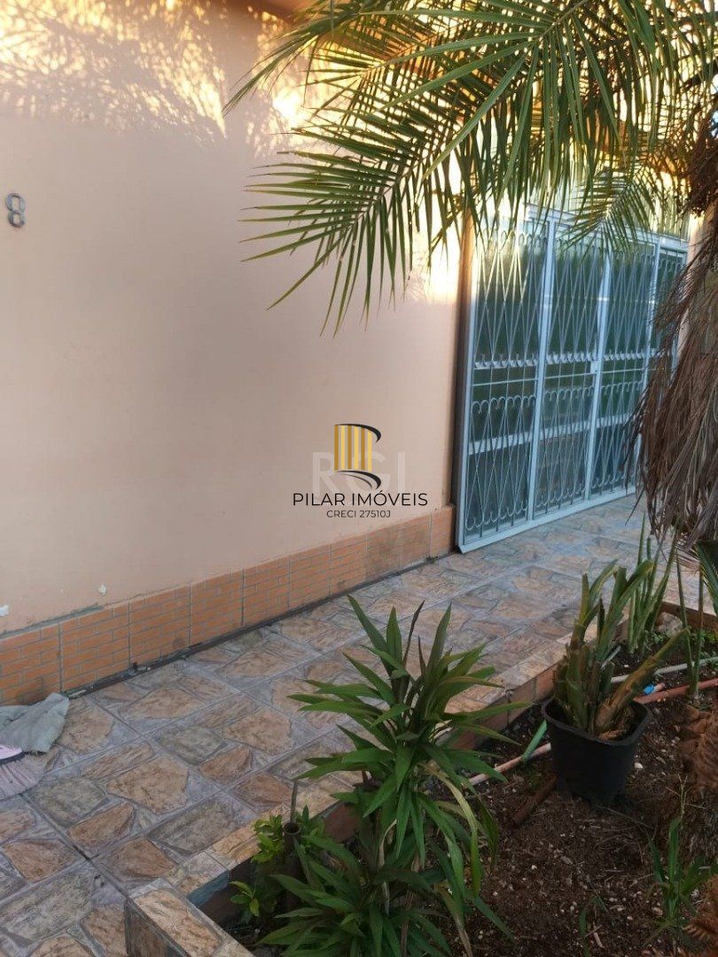 Casa para Venda - 90m², 4 dormitórios, 2 vagas - Restinga Nova