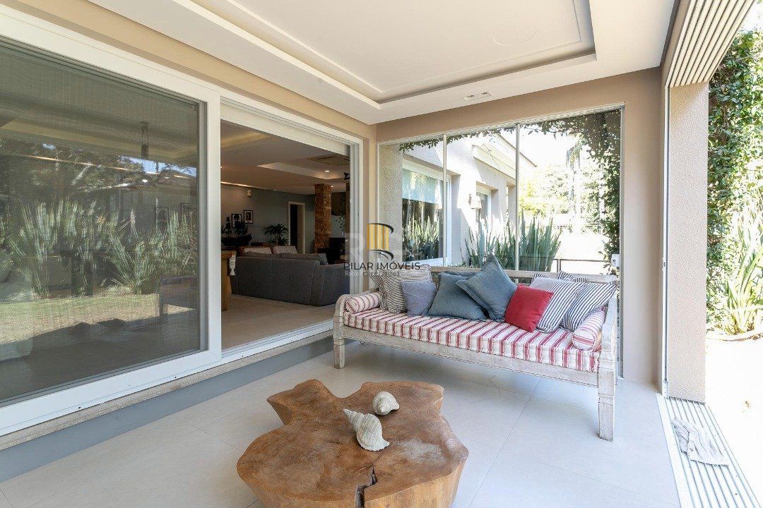 Casa Condominio para Venda - 588.62m², 4 dormitórios, sendo 4 suites, 5 vagas - Pedra Redonda