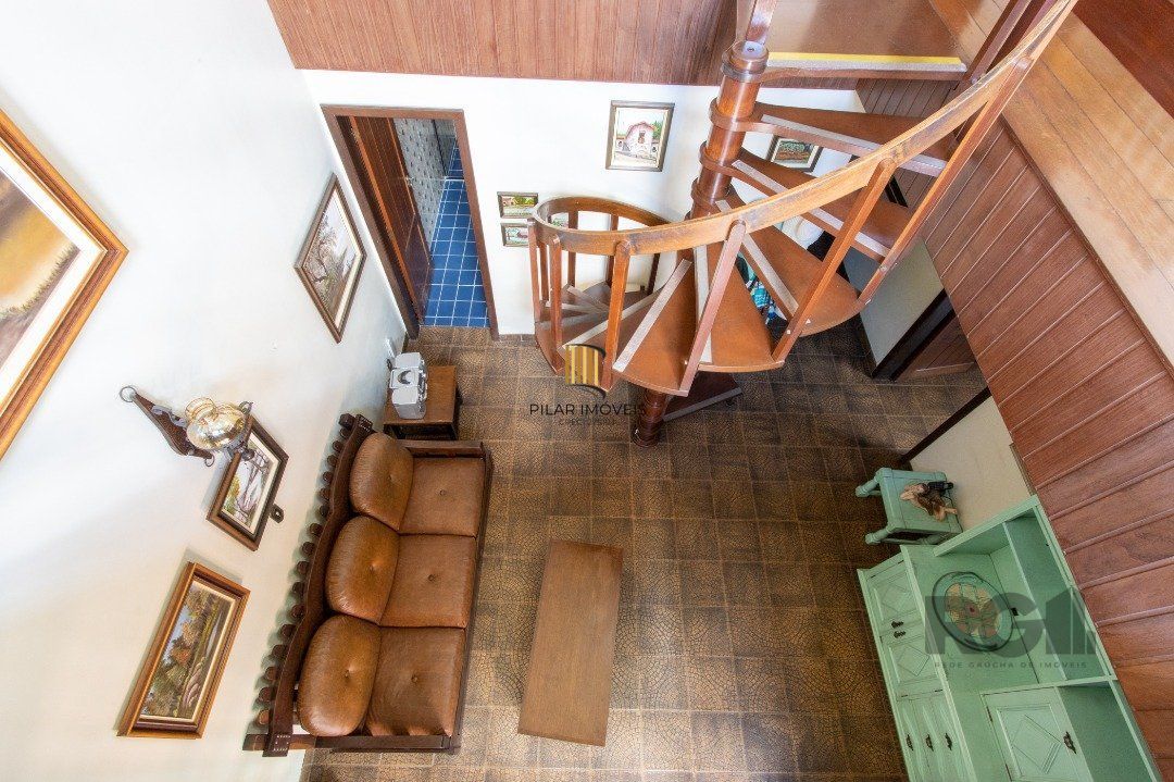 Casa para Venda - 500m², 4 dormitórios, sendo 1 suites, 4 vagas - Coronel Aparício Borges