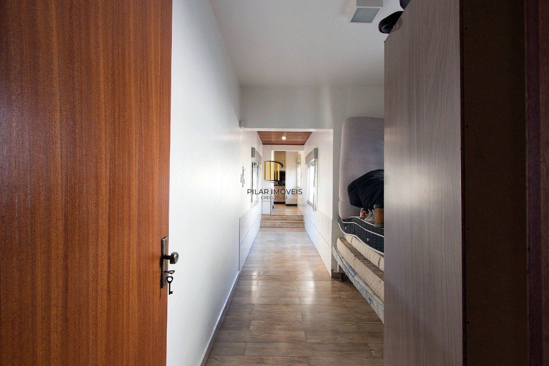 Casa para Venda - 229.18m², 4 dormitórios, sendo 4 suites, 5 vagas - Cavalhada