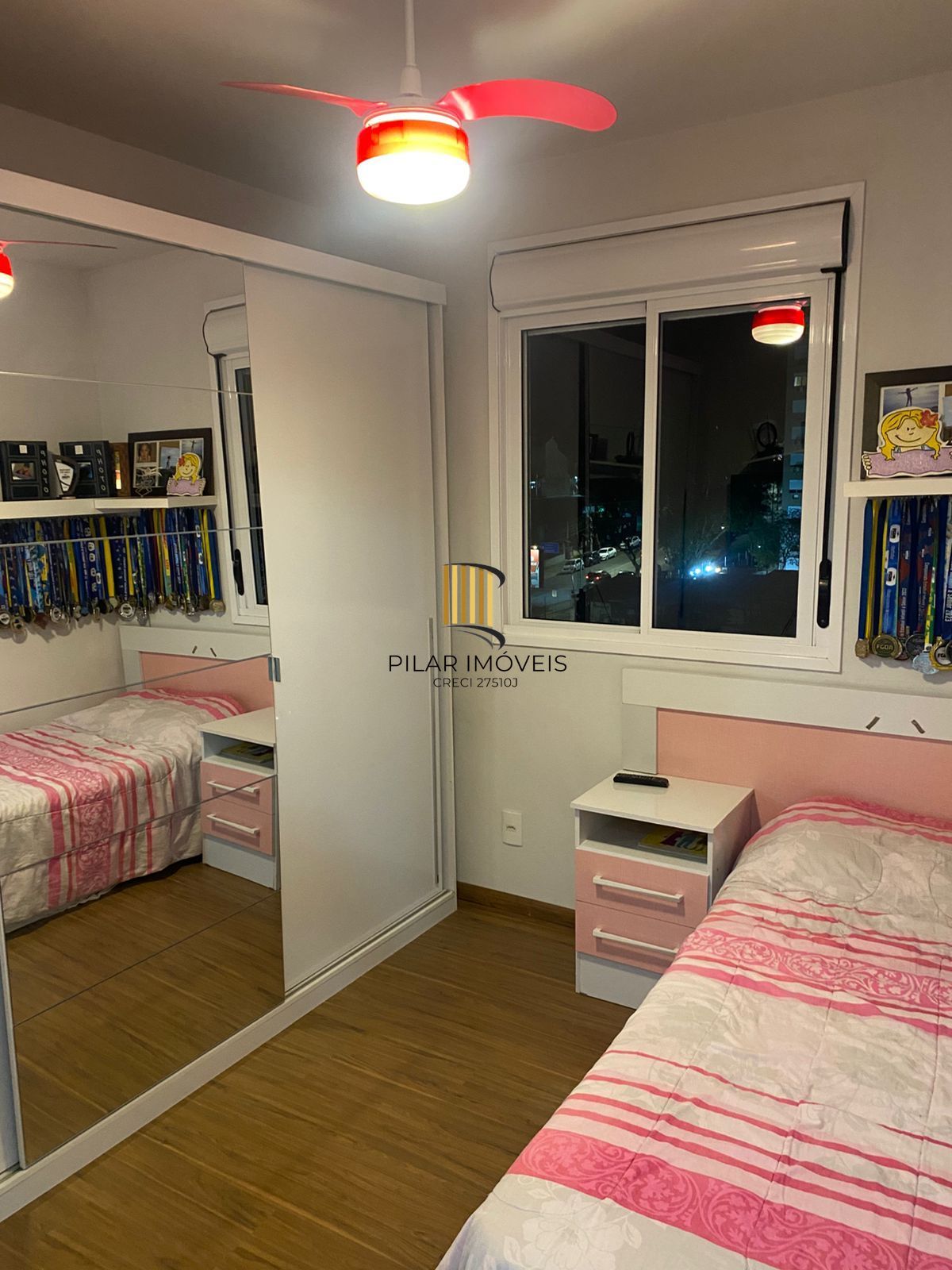 Apartamento para Venda - 56m², 2 dormitórios, sendo 1 suites, 1 vaga - Camaquã