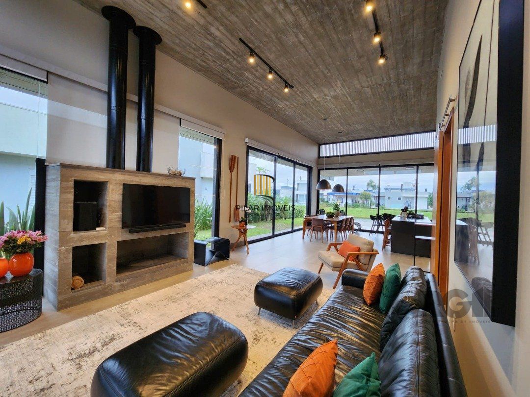 Casa de Condomínio 4 dormitórios no bairro Capão Ilhas Resort