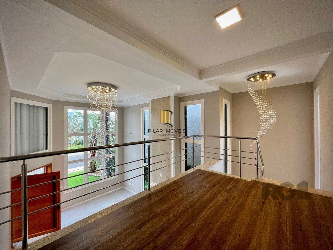 CASA EM CONDOMÍNIO