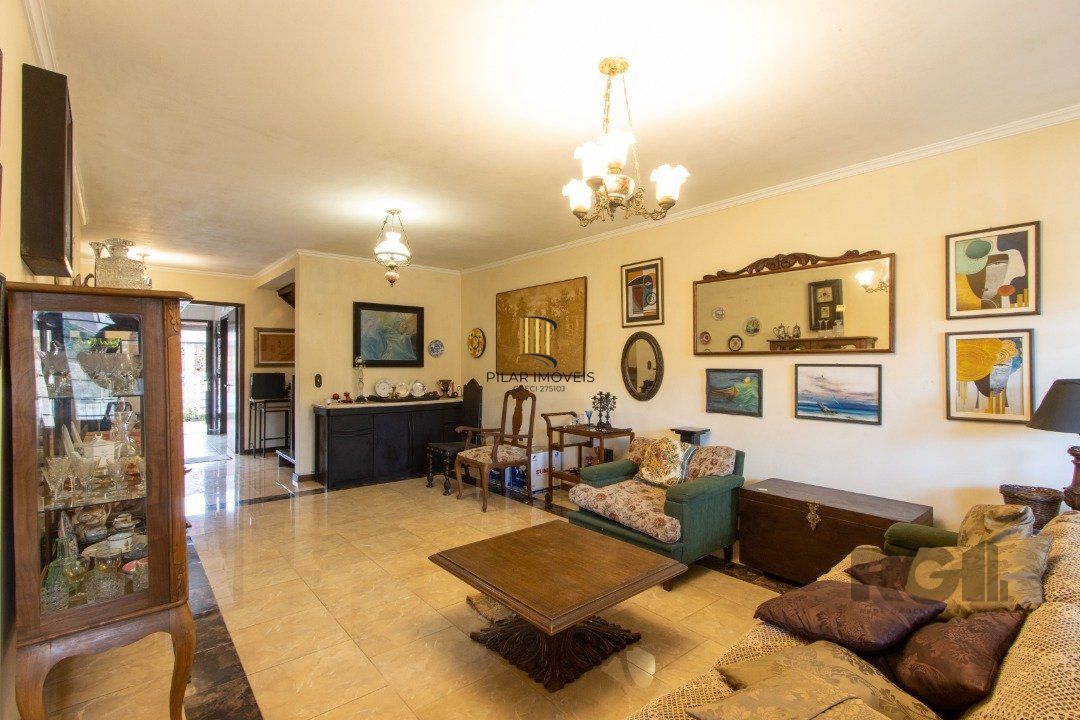 Casa para Venda - 200m², 3 dormitórios, sendo 1 suites, 3 vagas - Jardim Verde