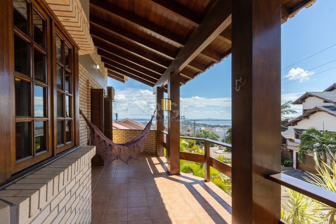 Casa de Condomínio 4 dormitórios no bairro Nonoai