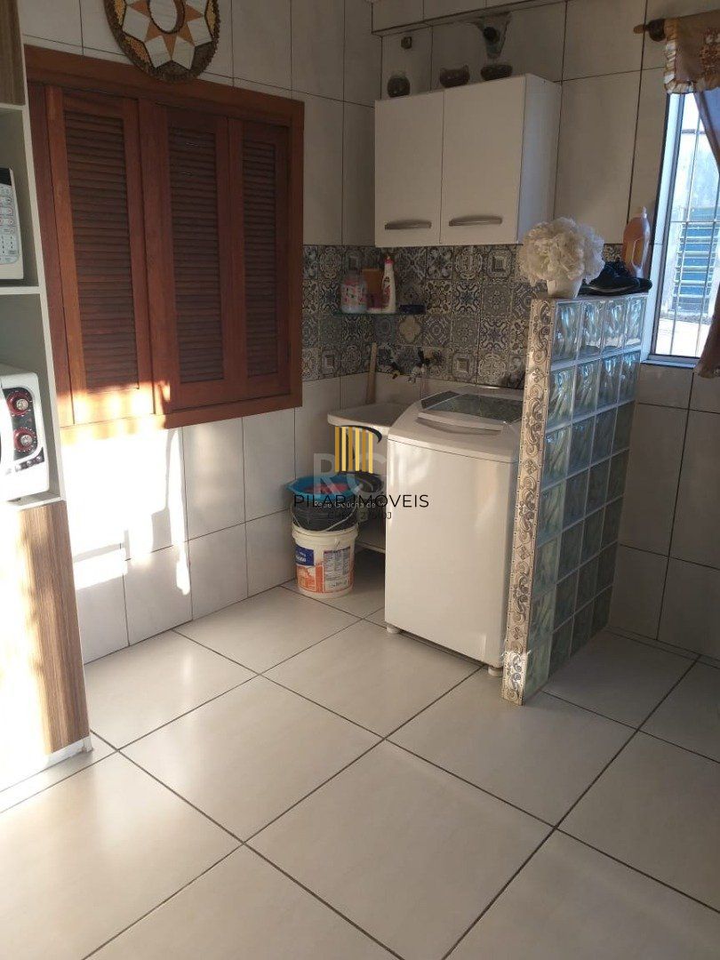 Casa para Venda - 90m², 4 dormitórios, 2 vagas - Restinga Nova
