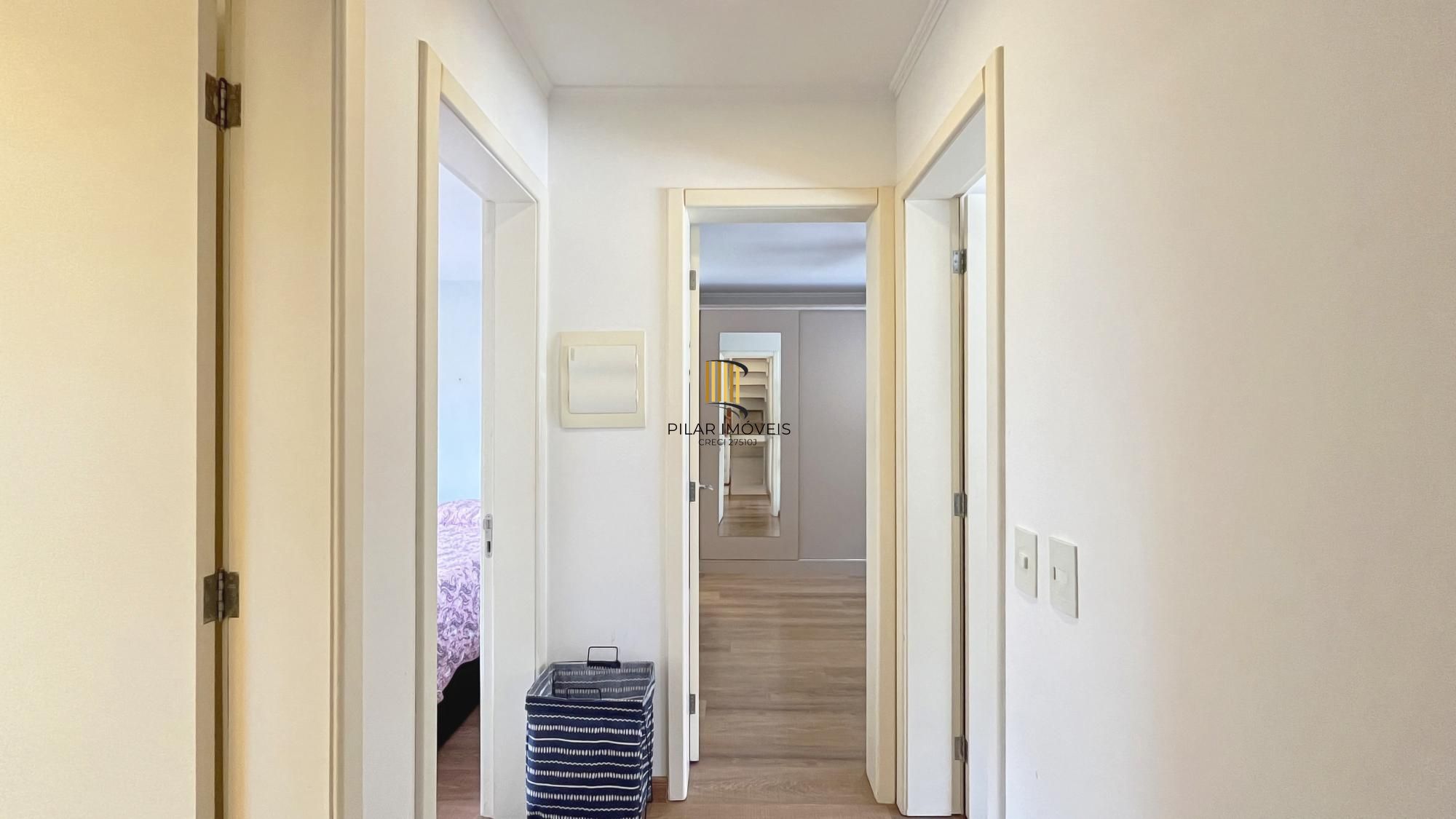 Casa em Condomínio com 3 quartos e 216m² à venda em Teresópolis, Porto Alegre.