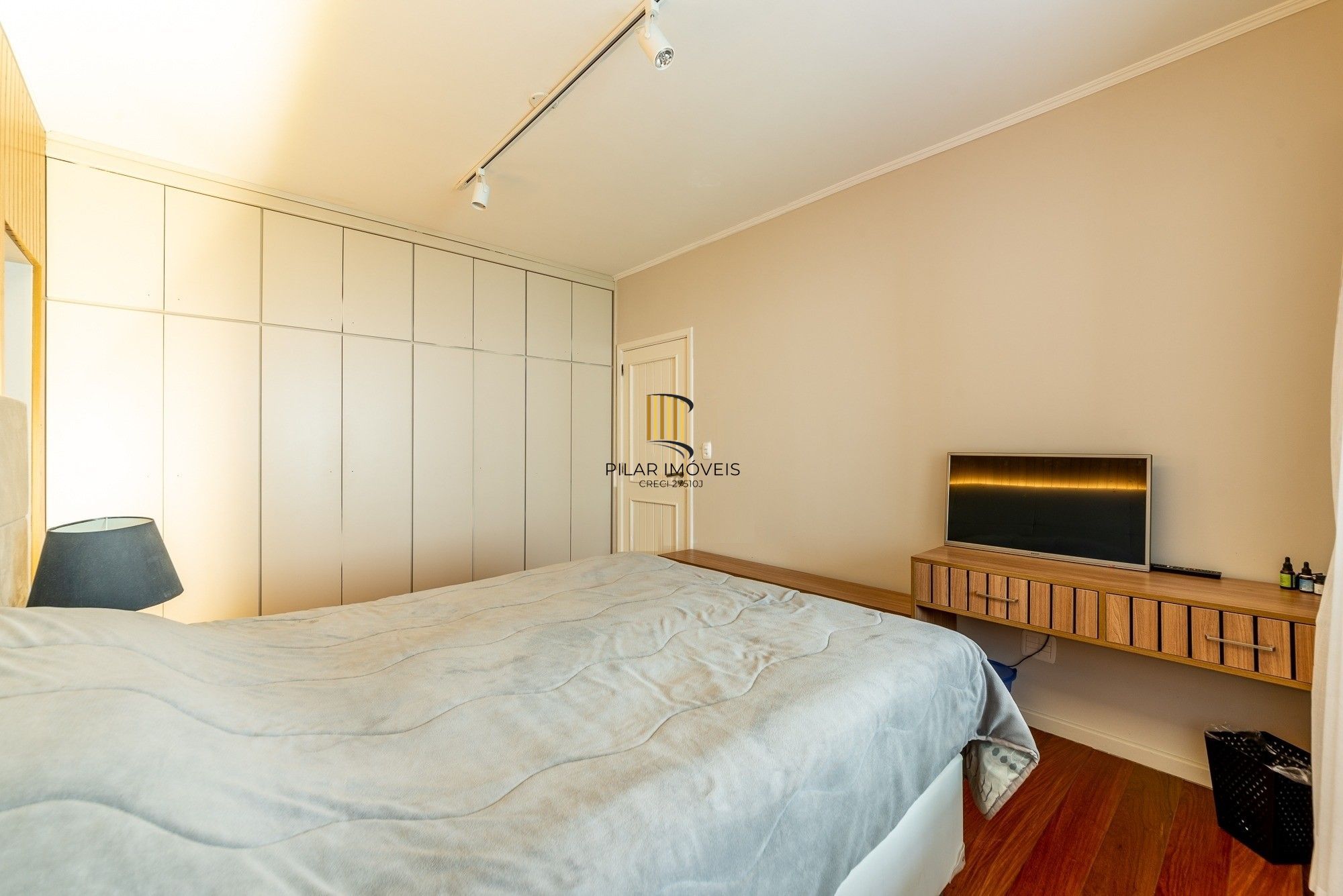 Apartamento com 147m², 3 dorm, Petrópolis