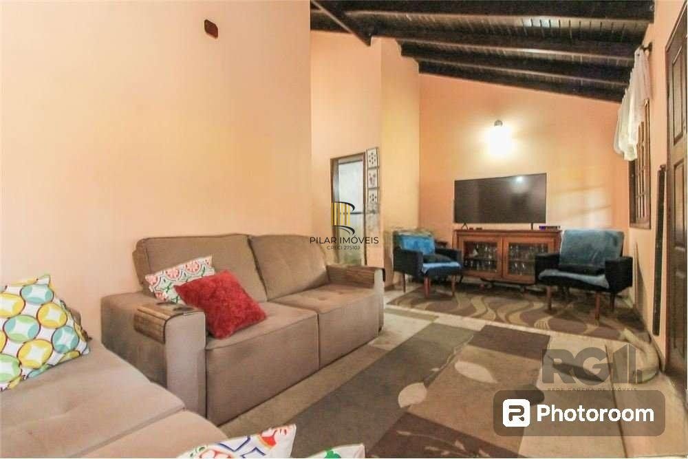 CASA | 02 DORMITÓRIOS | AMPLO TERRENO | VILA NOVA | ZONA SUL