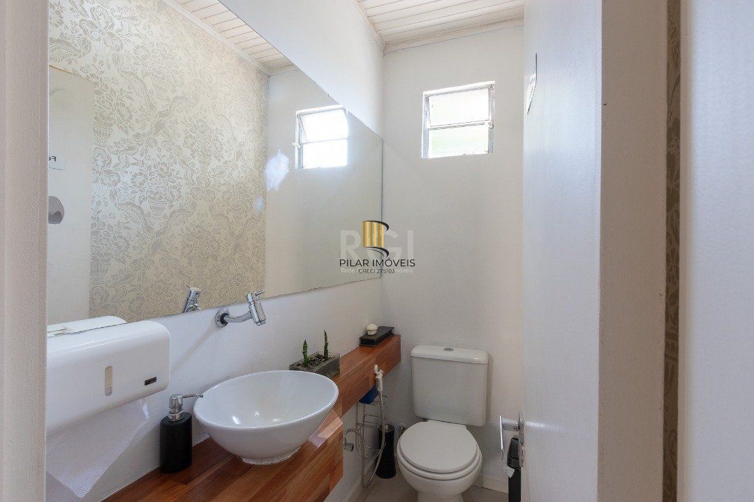 Casa para Venda - 199.62m², 5 dormitórios, 15 vagas - Tristeza