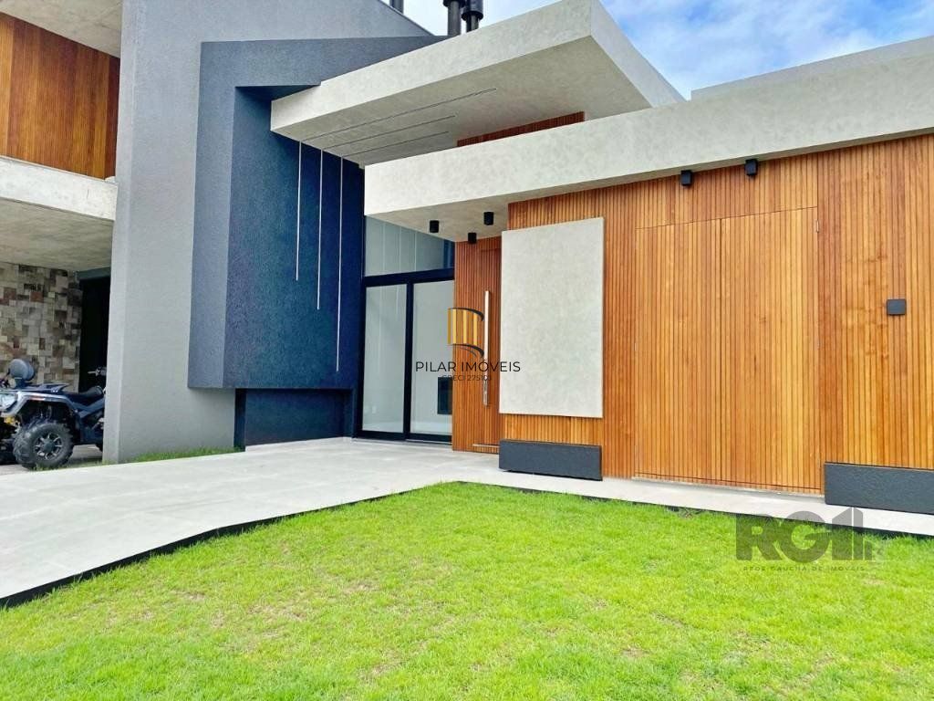 Casa de Condomínio 4 dormitórios no bairro Centro