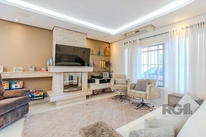 Casa 3 dormitórios no bairro Tristeza