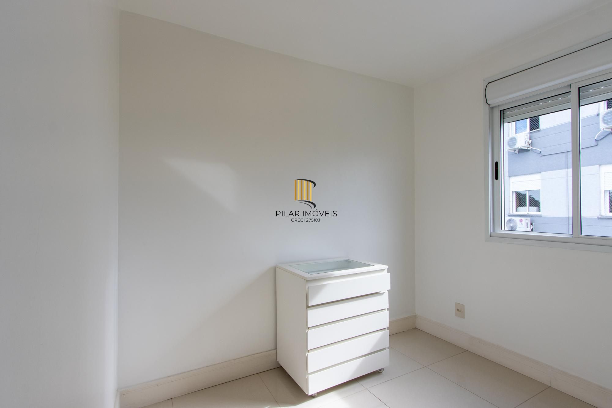 Apartamento no Bairro Cristal de 3 dormitórios,1 Suíte, Semi mobiliado com 1 vaga escriturada