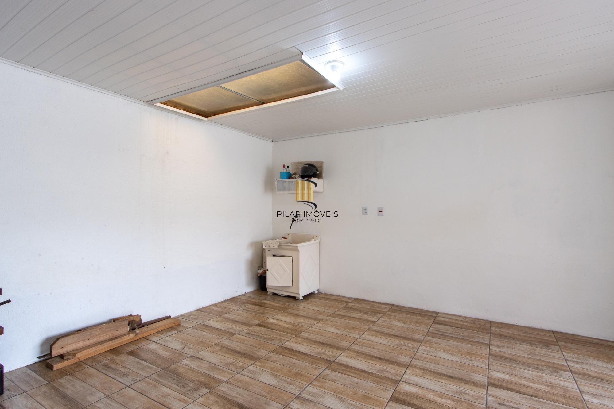 CASA TRÊS DORMITÓRIOS NA RESTINGA NOVA