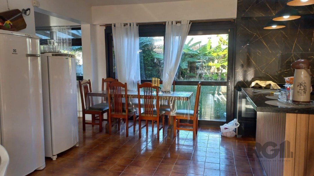 Casa 3 dormitórios no bairro Atlântida
