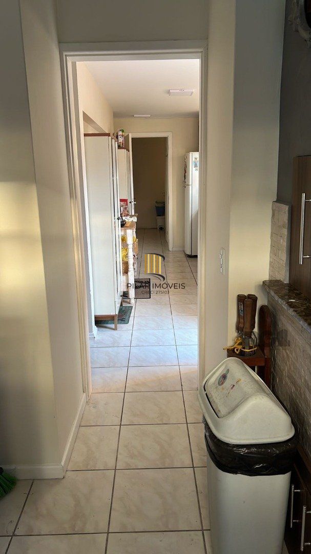 Casa 5 dormitórios no bairro Atlântida