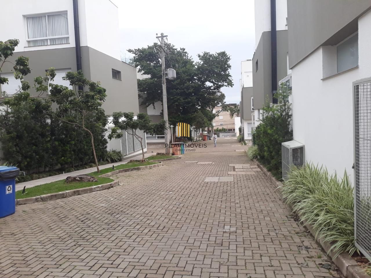 Casa de Condomínio 3 dormitórios no bairro Glória