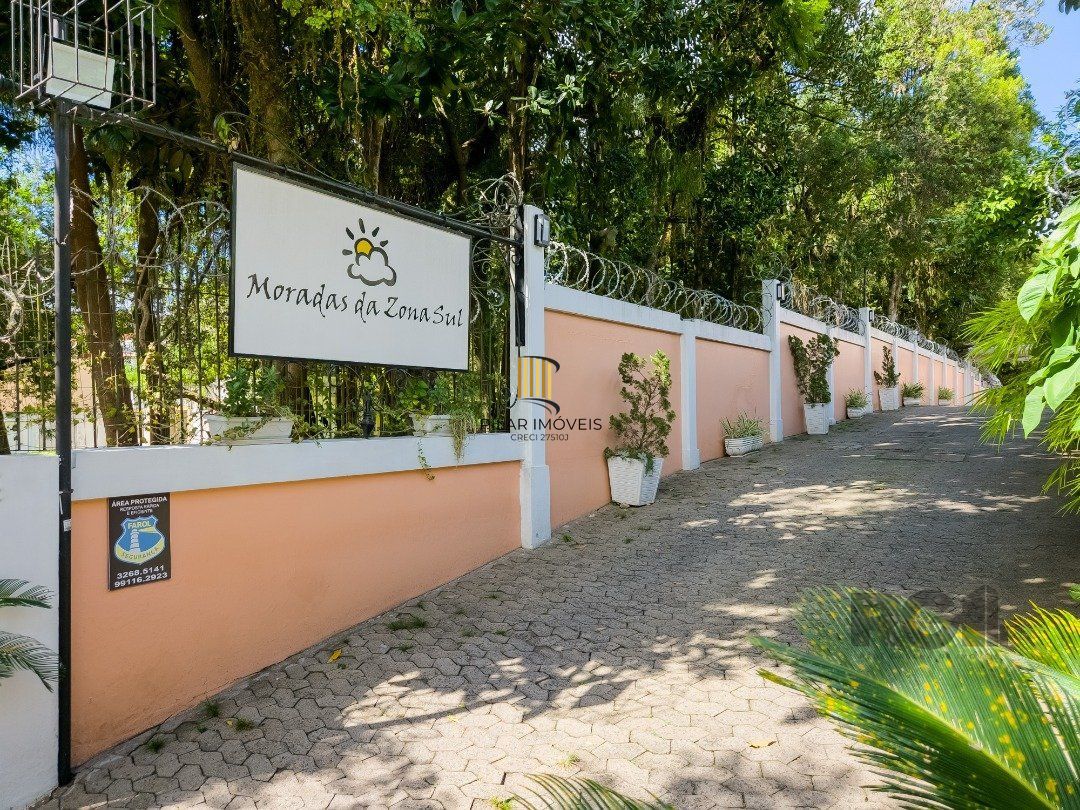 Casa de Condomínio 3 dormitórios no bairro Tristeza