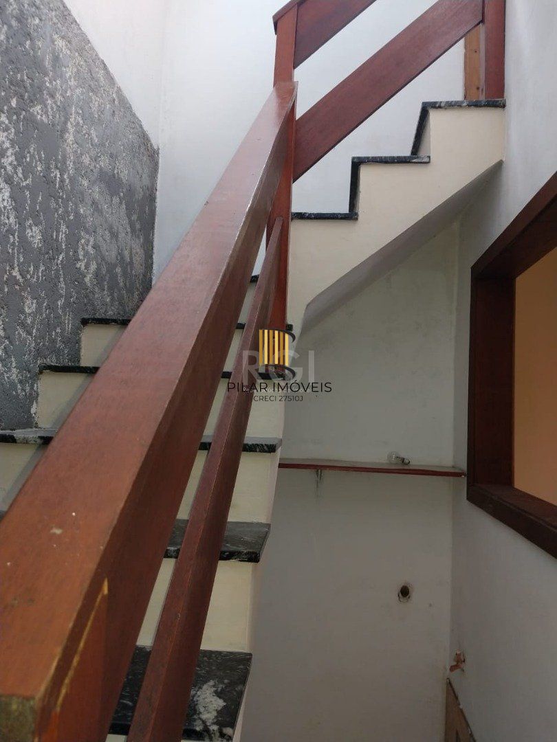 Casa para Venda - 123m², 3 dormitórios, sendo 1 suites, 2 vagas - Hípica