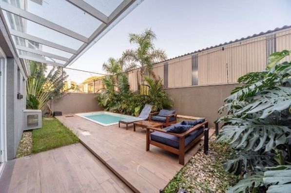 Garden com piscina privativa à venda no bairro Glória, com 146m² privativos, 2 dormitórios sendo 1 suíte, 1 vaga de garagem.