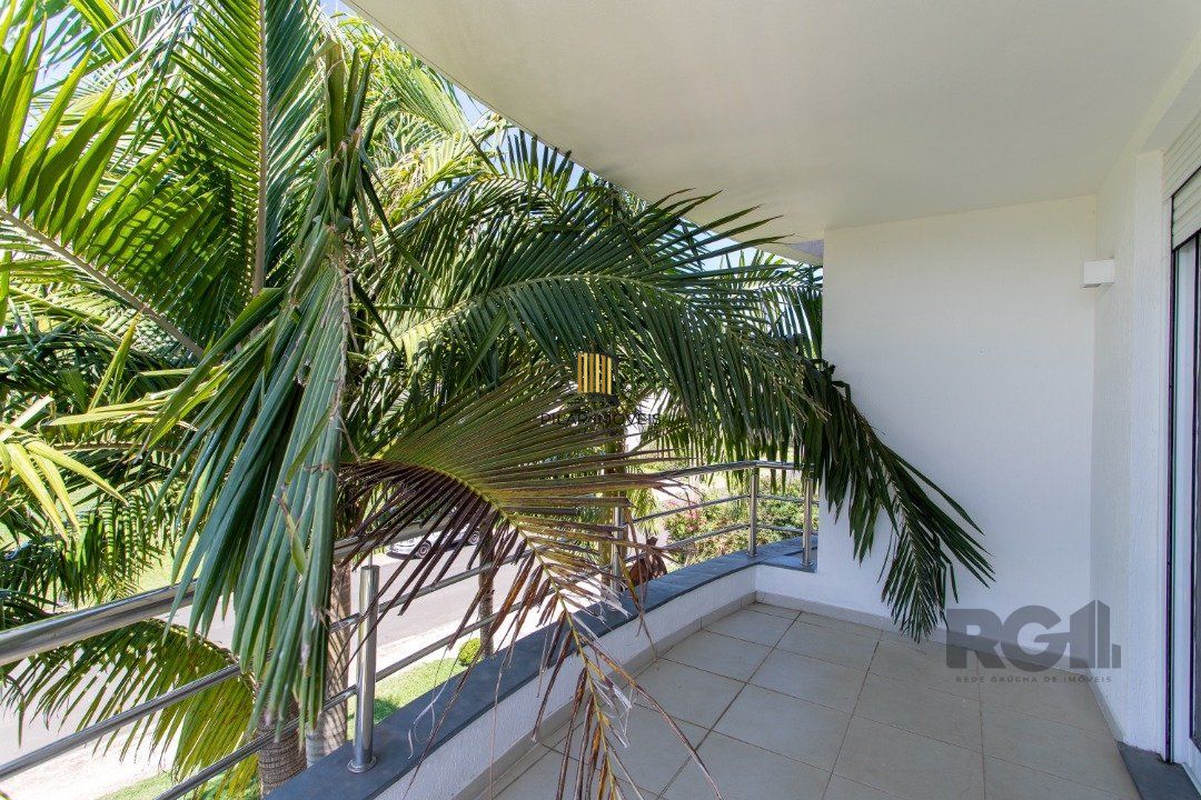 Casa  no condomínio Terra Ville , com aproximadamente 450m quadrados.