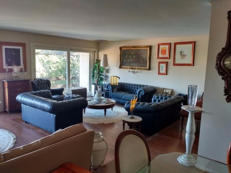 Casa para Venda - 350m², 3 dormitórios, 4 vagas - Vila Assunção