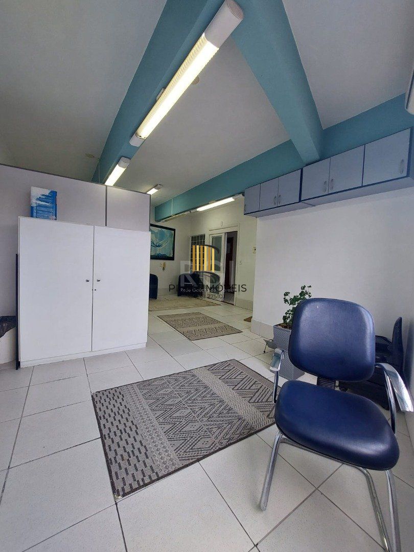 Sala Comercial 1 dormitório no bairro Tristeza